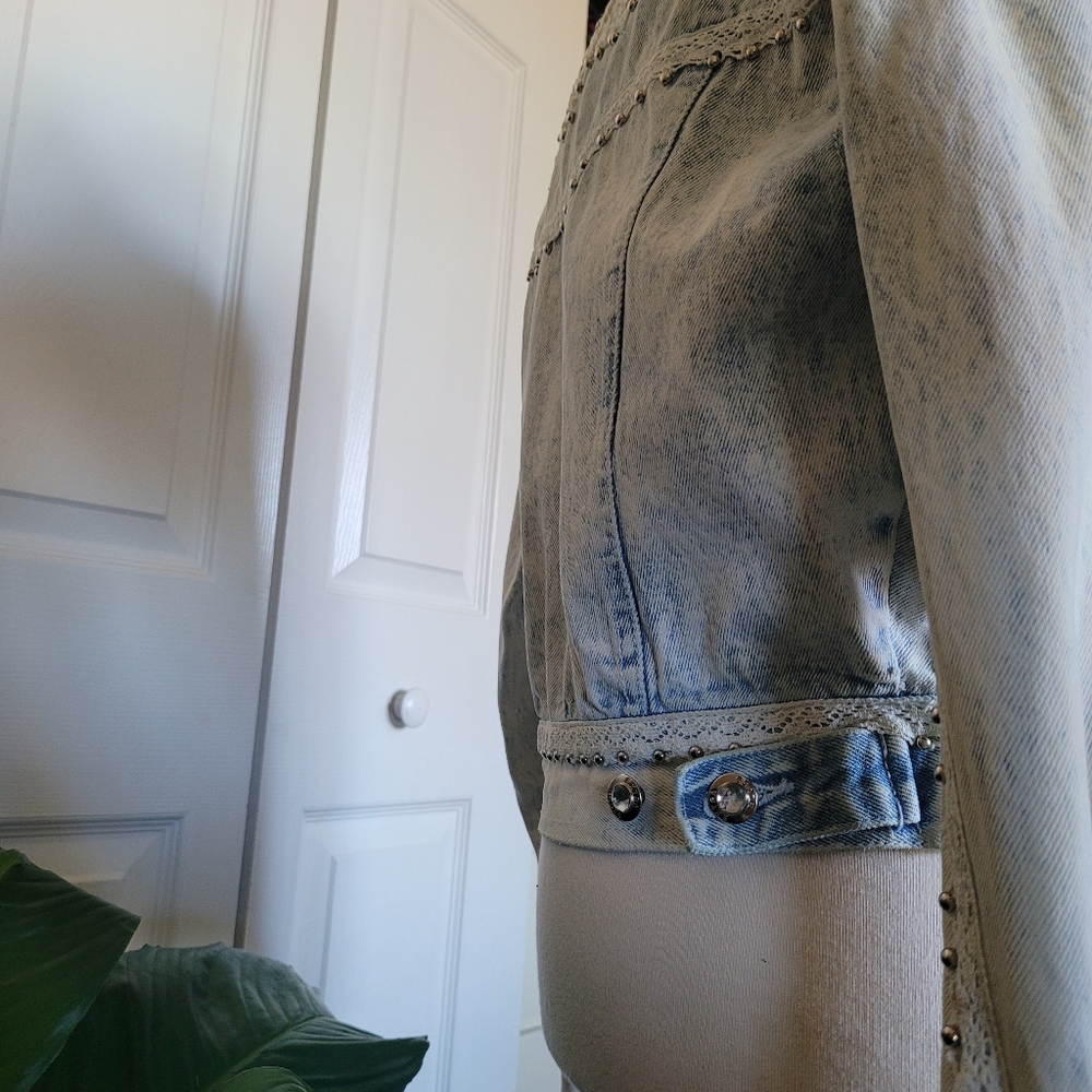 Jean jacket - Picture 5 of 5